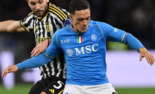 Calzona: “Raspadori, entri tu”. La risposta di Jack e la reazione di Simeone