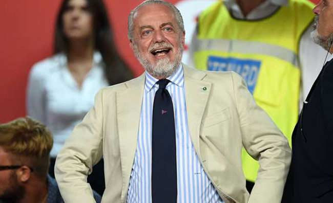 “Chi non salta juventino è!”, De Laurentiis scatenato sugli spalti del Maradona