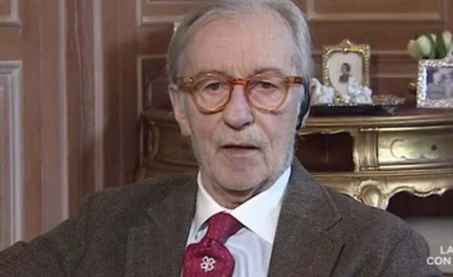Feltri: “Cari napoletani, vi voglio bene assai. Chi non capisce la vostra musica è un imbecille”