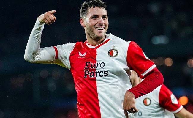 Gimenez piace in Premier: è sfida Napoli-Tottenham per il bomber del Feyenoord
