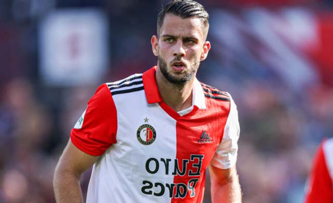 “Hancko torna nel mirino del Napoli”, ma il Feyenoord spara altissimo