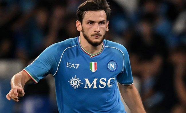 Incredibile Kvara, segna con ogni pallone possibile. “Sorpresa” nel finale (VIDEO)