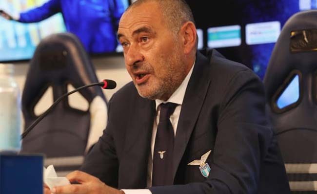 Maurizio Sarri si è dimesso, terremoto alla Lazio