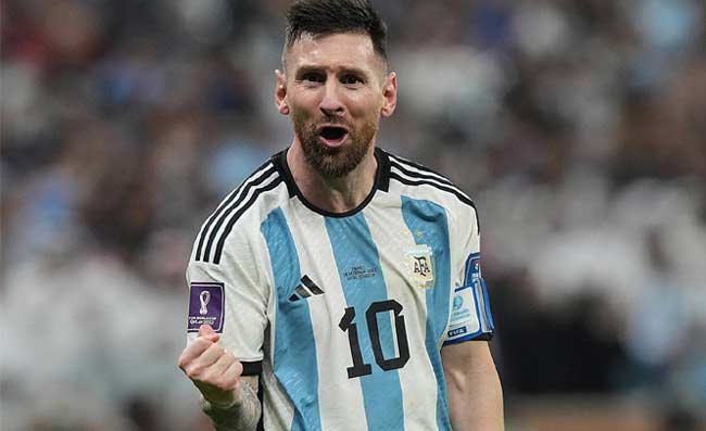 Messi chiese a Saviano: “Davvero sei di Napoli?”. L’argentino attratto dalla città