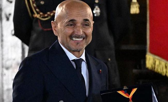 “Mi sembra Mazzone, gli voglio molto bene”. Spalletti elogia Daniele De Rossi