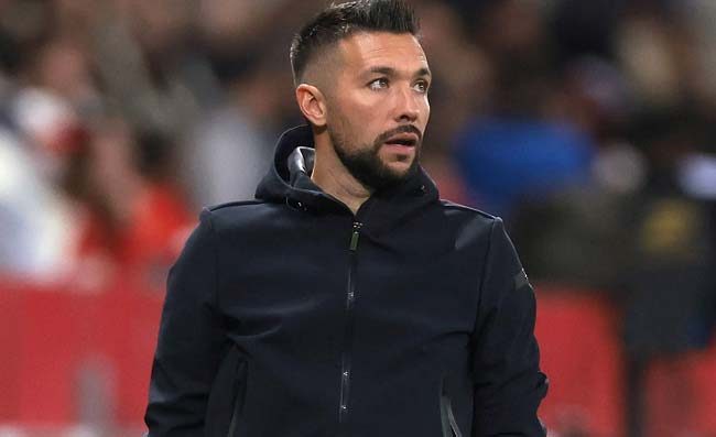 SKY – Nuovo allenatore Napoli, è corsa a tre fra Farioli, Palladino e Italiano