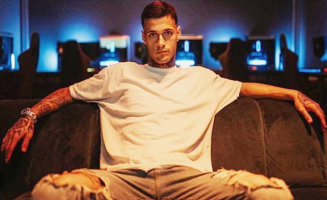 Scamacca polemico a Sky: “Non sanno quello che faccio in camera, me ne frego”