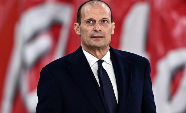 Tifosi Juventus furiosi: “Allegri out, il Napoli ha giocato in 12”