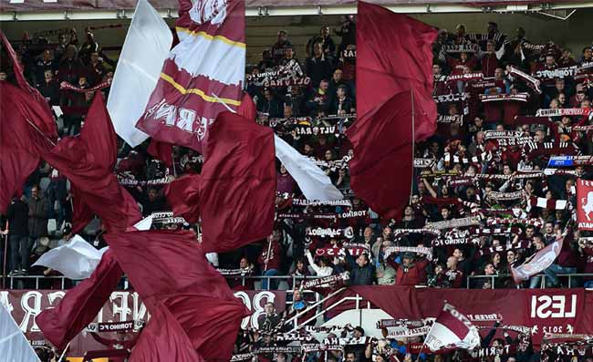 Torino, alcuni tifosi: “Il Napoli giocherà in dodici, noi in dieci”