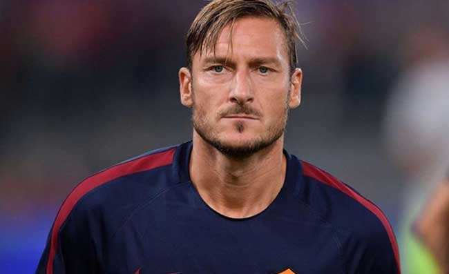 Totti: “Dybala è forte, ma non su se punterei su di lui. I Friedkin non mi vogliono”