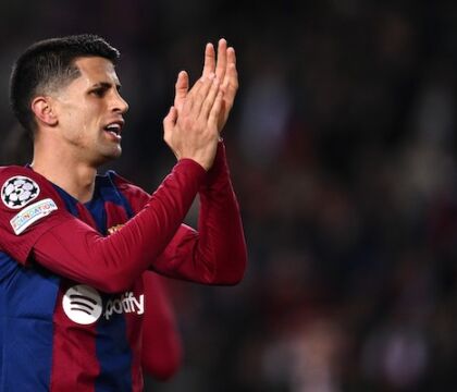 Cancelo minacciato per il fallo da rigore col Psg: «Hanno augurato la morte a mia figlia»