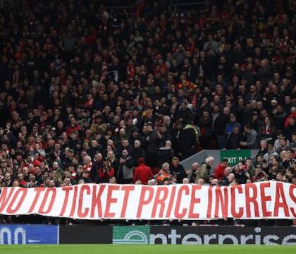 Dietro la sconfitta del Liverpool c’è anche il silenzio dei tifosi in polemica per il caro biglietti