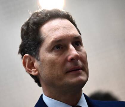 Elkann e Agnelli, la Procura cerca altri fondi all’estero e possibili pagamenti in nero al personale (Il Fatto)