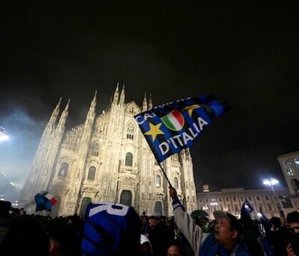 Inter, tredicenne ferito da un petardo durante la festa: “Ho una lesione al nervo del piede. Sono stato già operato”