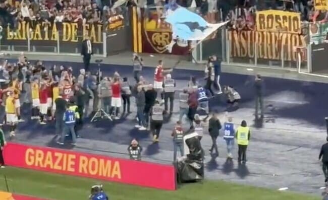 Mancini, niente squalifica. Il Giudice Sportivo lo grazia: solo una multa