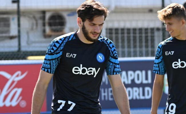 Napoli, seduta pomeridiana. Kvara e Osimhen in palestra. Ultime su Gollini e Zielinski