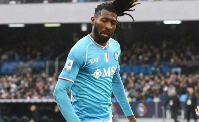 Anguissa, clamoroso errore nel primo tempo di Napoli-Roma. I tifosi: “Ma come si fa?”