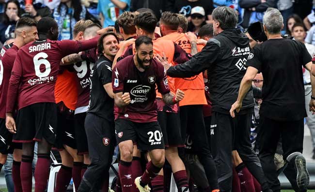 E se il Napoli prendesse uno dei più forti della storia della Salernitana?
