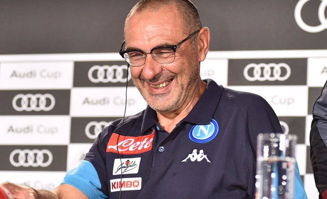 L’ultima voce sulla panchina del Napoli è molto romantica: “Torna Sarri”. Realtà o fake news?