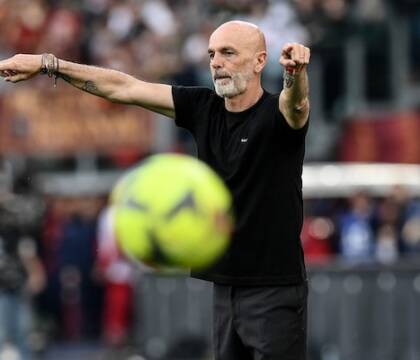 De Laurentiis offre a Pioli 3 milioni più bonus, al Milan ne guadagna 4,5 (Gazzetta)