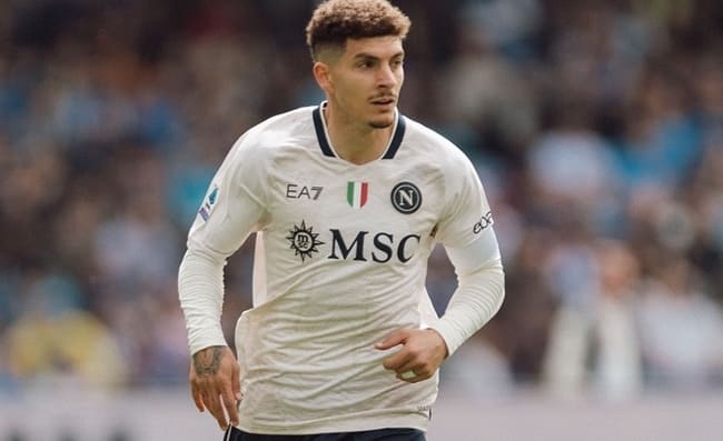 Di Lorenzo vuole andare via, ma restare in Italia. Ci sono tre club interessati