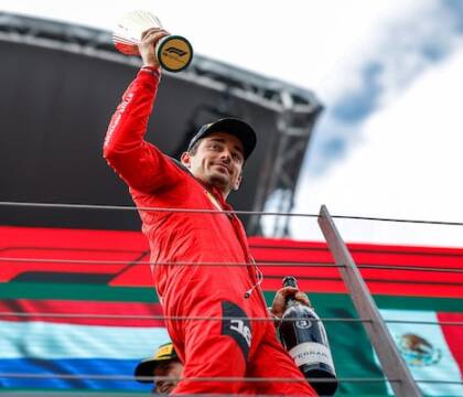 Formula 1, Leclerc trionfa in casa: «Io e mio padre sognavamo che corressi e vincessi qui»