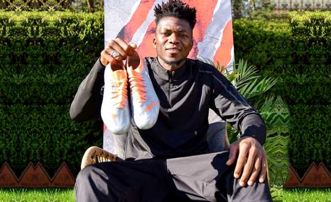 Tapsoba e Frimpong al Liverpool, mega affare da 100 milioni: si prova a chiudere col Bayer