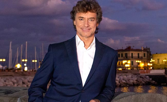 Alberto Angela celebra Pompei, Dalla Chiesa: “Era proprio il caso farlo adesso?”