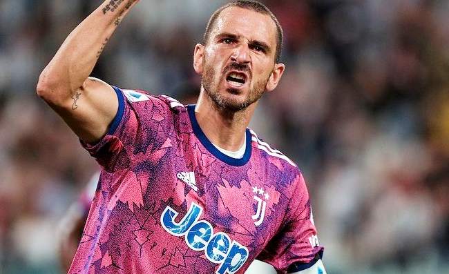 Bonucci annuncia il ritiro: l’ex Juve lascia il calcio giocato