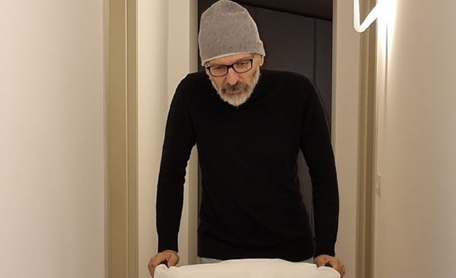 Gigi D’Agostino racconta il dramma: “La mattina aspetti solo la sera per soffrire meno”