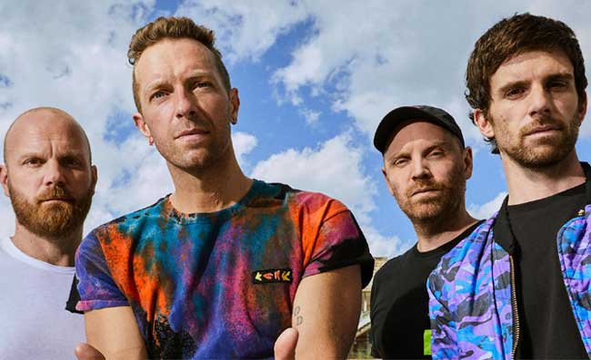 I Coldplay annunciano “Tutto passa”, video tributo a Napoli