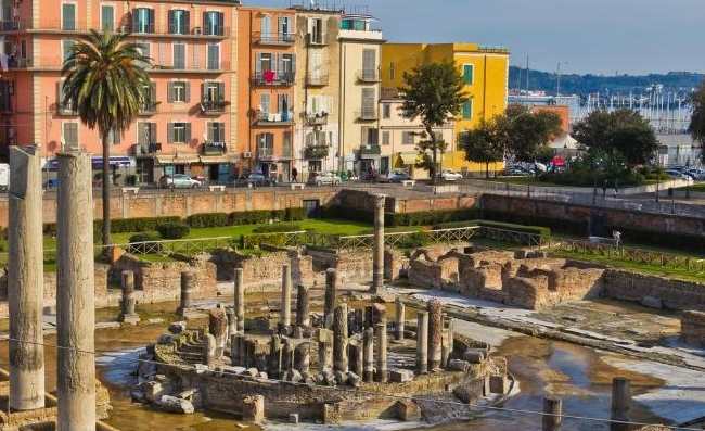 Il geologo Tozzi: “Campi Flegrei, ci sono 29 vulcani nascosti. Possibile attività devastante”