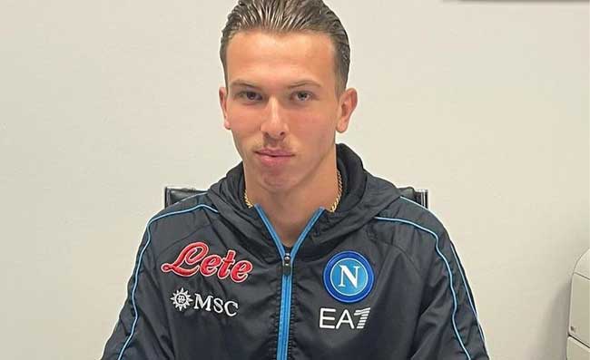 Pasquale Marranzino ha rinnovato col Napoli. Forse sarà in ritiro a Dimaro