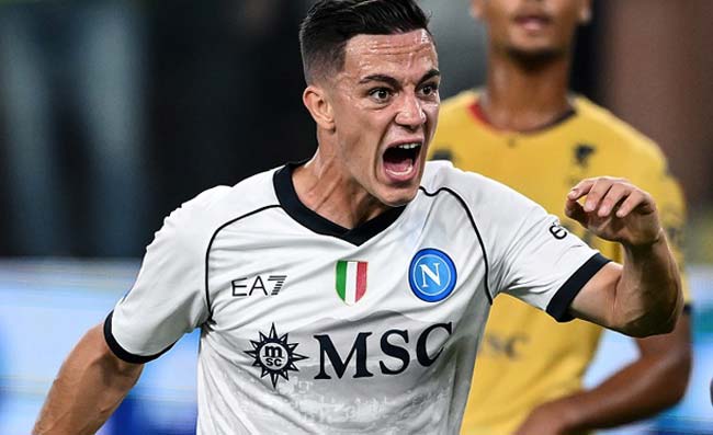 Raspadori: “De Zerbi fece un gesto che segnò la mia svolta. I miei due gol più belli a Napoli”