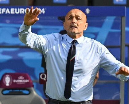 A Sky il processo a Spalletti: «Dopo il fallimento di una grande manifestazione, chi è l’allenatore che è rimasto? Nessuno»