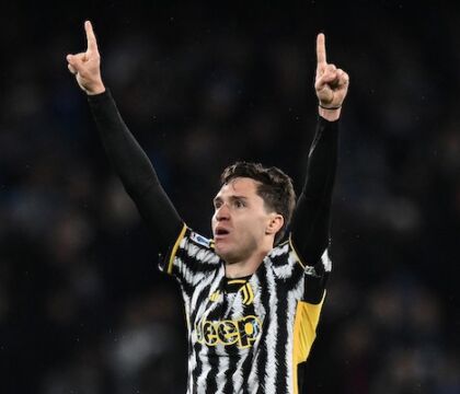 Conte spera di allenare Chiesa al Napoli, club pronto a rompere gli indugi (La Stampa)