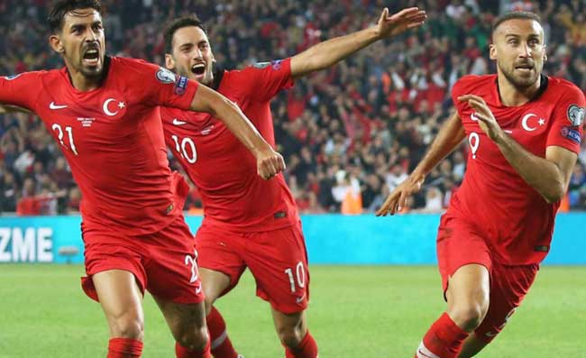 EURO 2024, Turchia-Georgia 3-1: Kvaratskhelia sconfitto. Esordio vincente per Montella