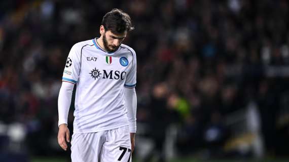 Il Mattino su Kvara: Napoli preoccupato dal principio di accordo tra agente e Psg