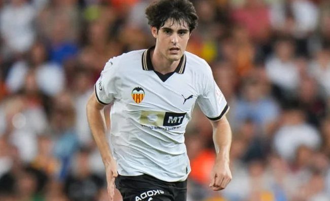 Javi Guerra-Napoli, ha una clausola da 100 milioni. Il Valencia fissa il prezzo