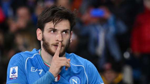 Kvaratskhelia non gioca sulla fascia in Nazionale, il ct spiega: “Al centro è più decisivo”