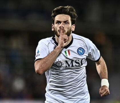 Kvaratskhelia sposa il progetto Conte: resterà al Napoli (CorSport)