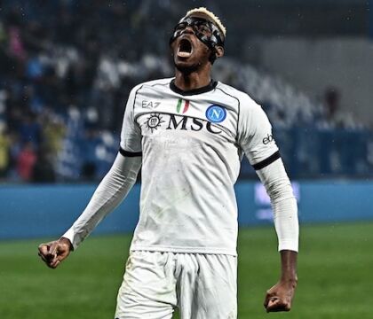 Problema Osimhen, mancano le offerte per venderlo. Se resta sarà compito di Conte sollecitarlo (Corsport)