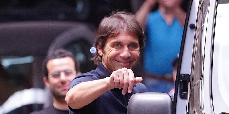 Conte diretta, la conferenza di presentazione dell’allenatore del Napoli LIVE