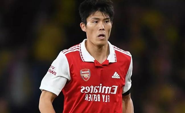 Dall’Inghilterra: “Osimhen all’Arsenal, Conte dice sì a due contropartite”