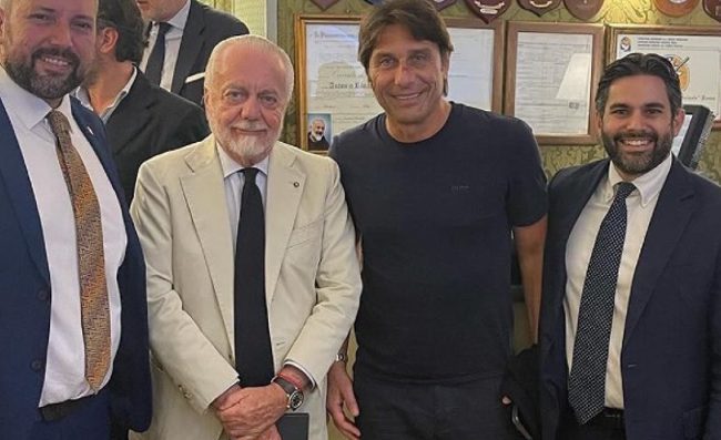 De Laurentiis e Conte a cena: pesce crudo, vino ghiacciato e un po’ di pasta