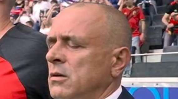 Slovacchia, Calzona: “L’inno è difficile, ma lo sto imparando. Al fischio finale mi sono commosso”