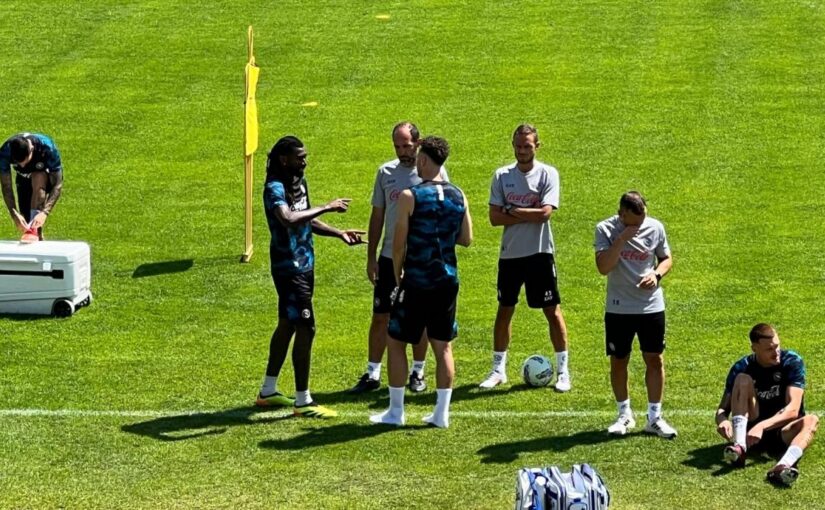 A colloquio con due leader del Napoli: Stellini e le indicazioni ad Anguissa-Rrahmani | FOTO CN24