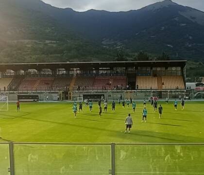 Allenamento del Napoli a Castel di Sangro: Osimhen appare e via, per fortuna ci sono Conte e Buongiorno