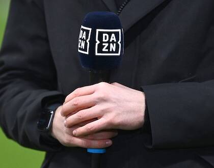 Dazn ascolta le proteste degli utenti e riduce i prezzi delle tariffe (ma in Francia, non in Italia)
