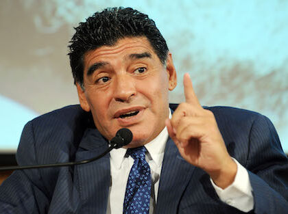 Maradona non era un evasore, al Fisco doveva meno di mille euro. Si chiude la bufala del secolo